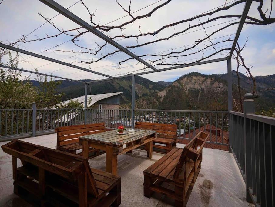 Borjomi Veranda Buitenkant foto